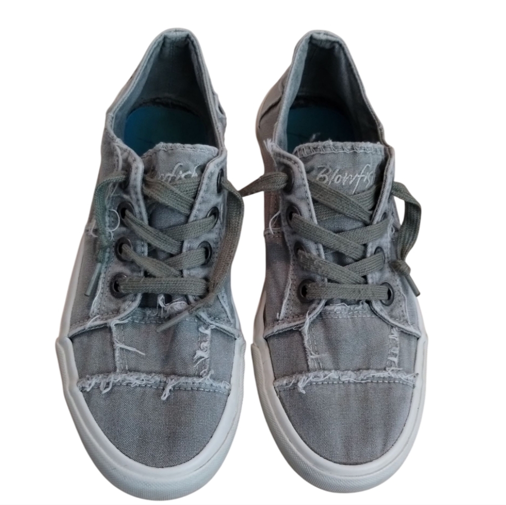 Blowfish Women's Gray Distressed Sneakers Size 7